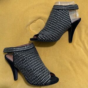 Elegant Black and White Women's Heels